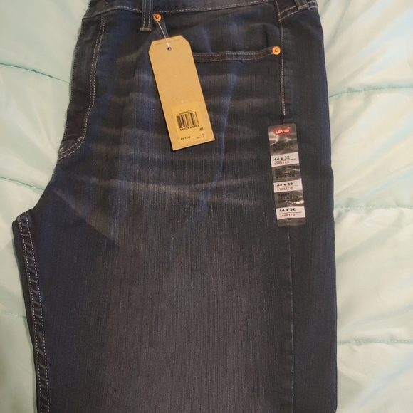 Men's Levi's - Picture 2 of 4